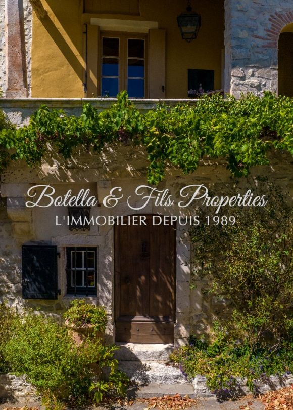 vente Demeure de ville et village Uzes
