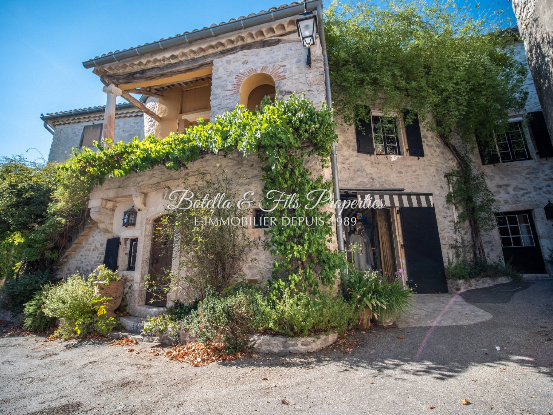 sale Demeure de ville et village Uzes