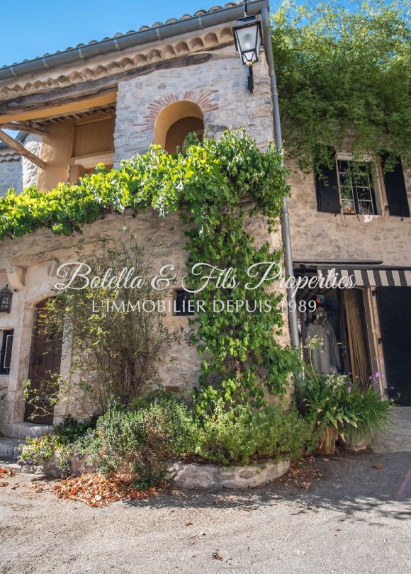vente Demeure de ville et village Uzes