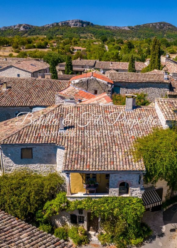vente Demeure de ville et village Uzes