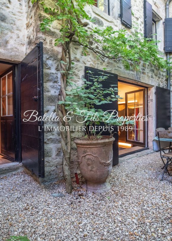 vente Demeure de ville et village Uzes
