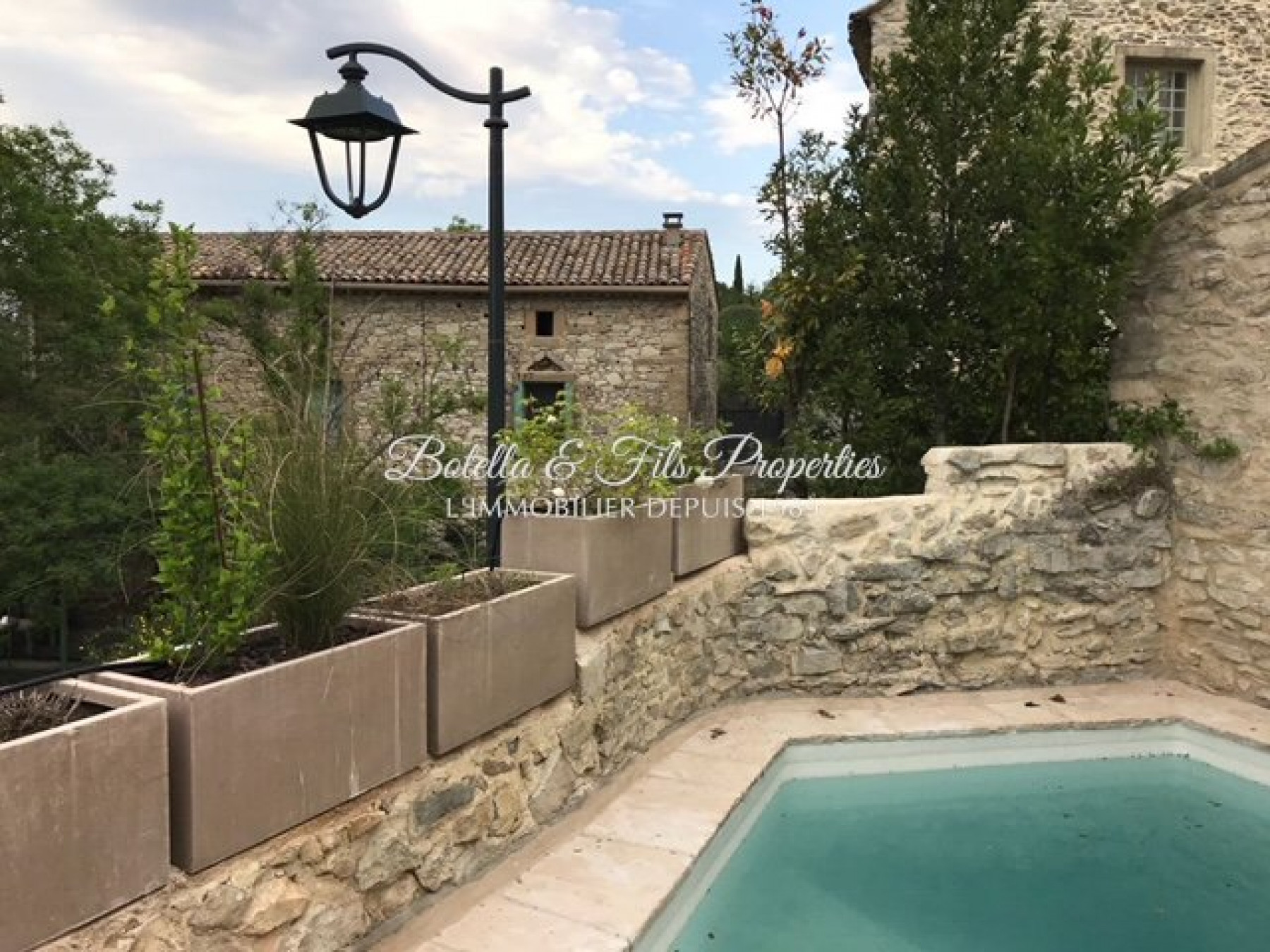 vente Demeure de ville et village Uzes