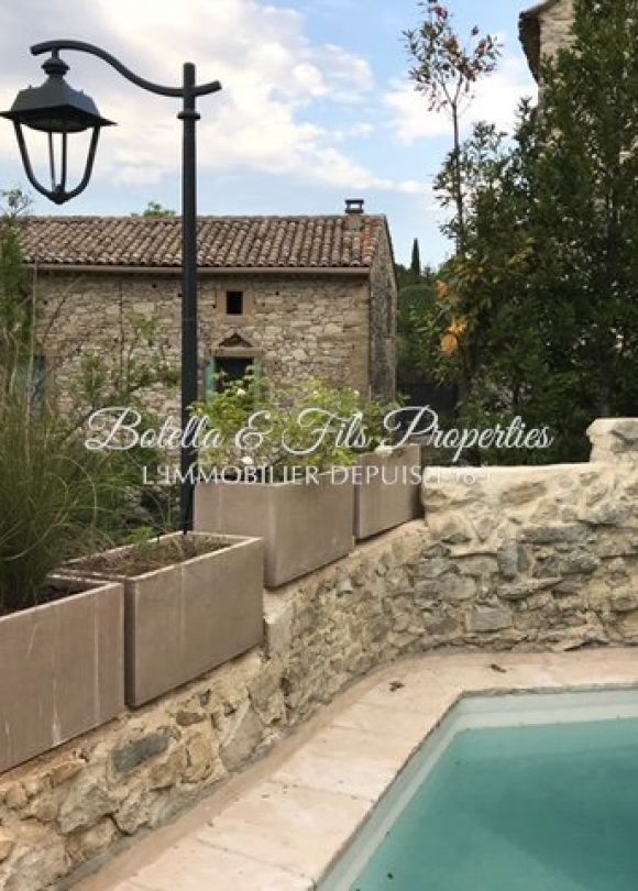 vente Demeure de ville et village Uzes
