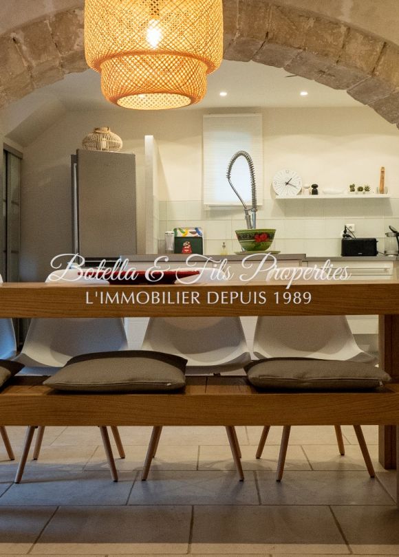 vente Demeure de ville et village Uzes