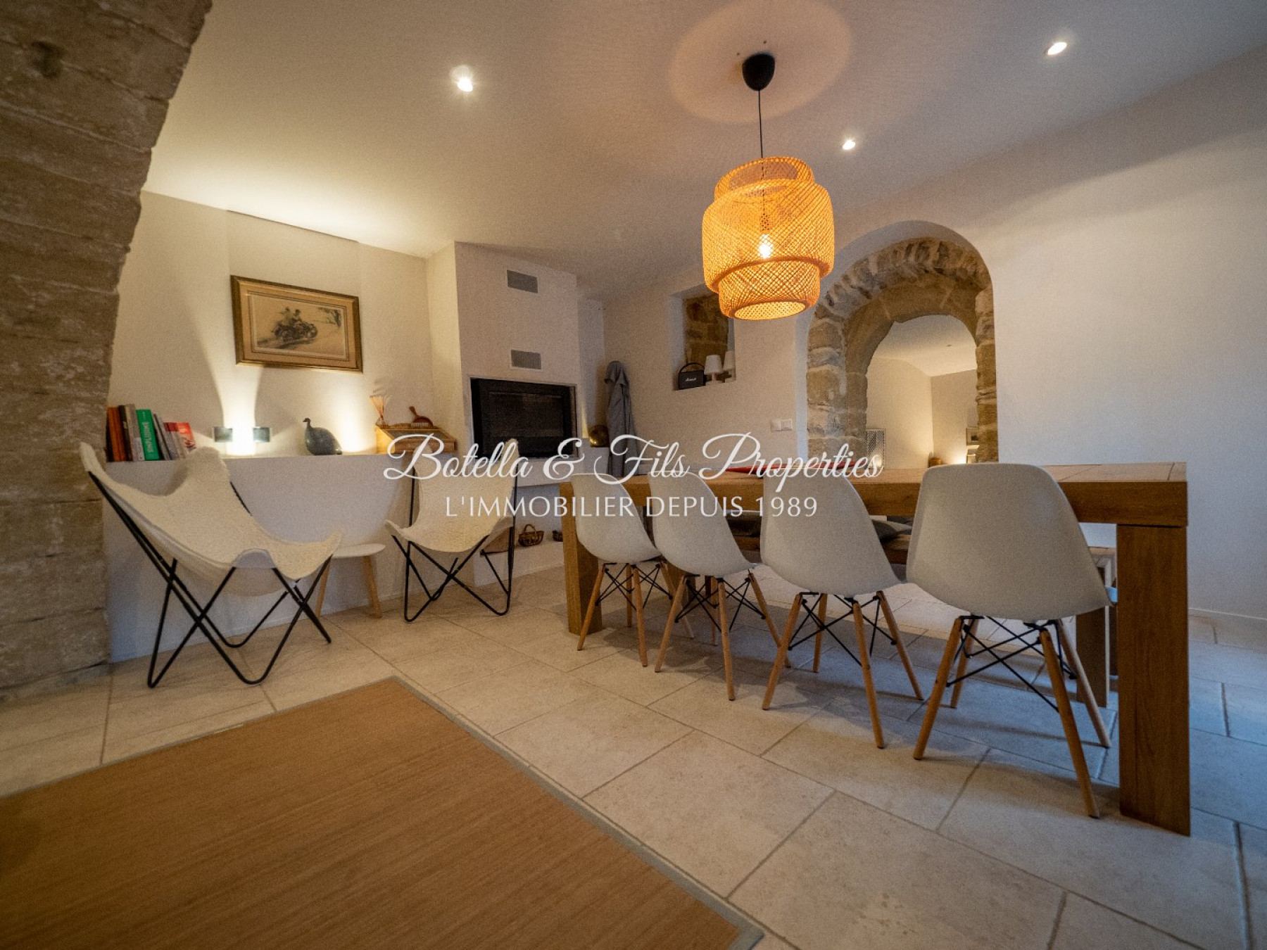 vente Demeure de ville et village Uzes