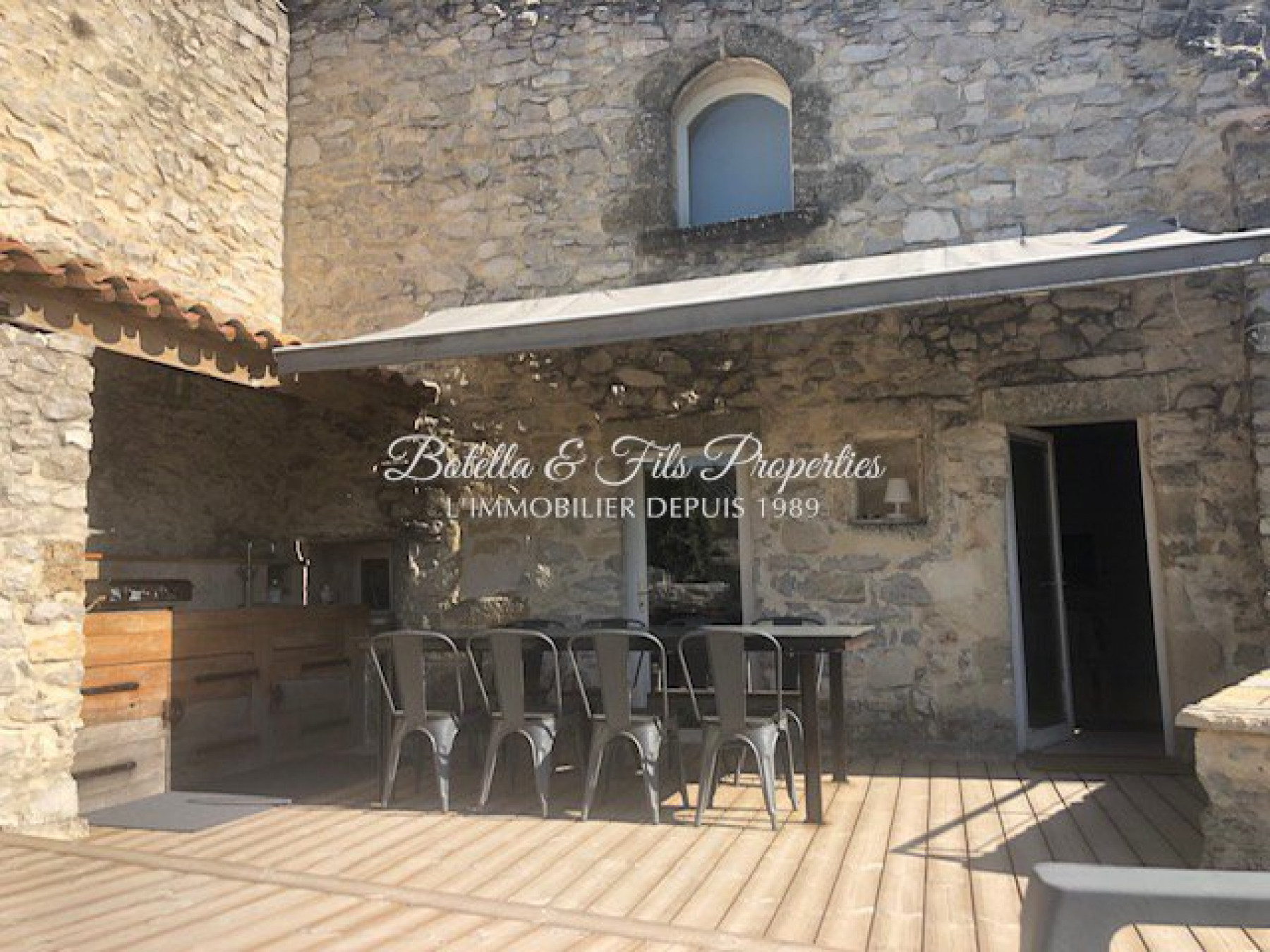 vente Demeure de ville et village Uzes