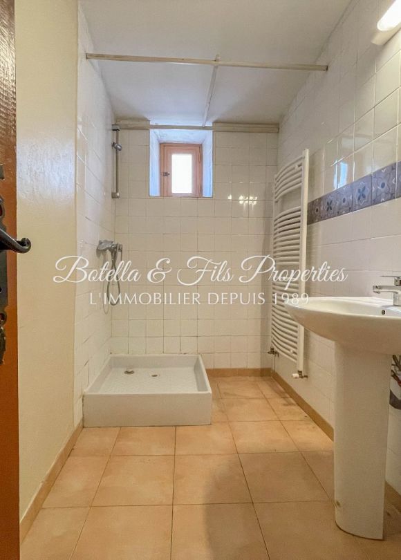 vente Demeure de ville et village Barjac