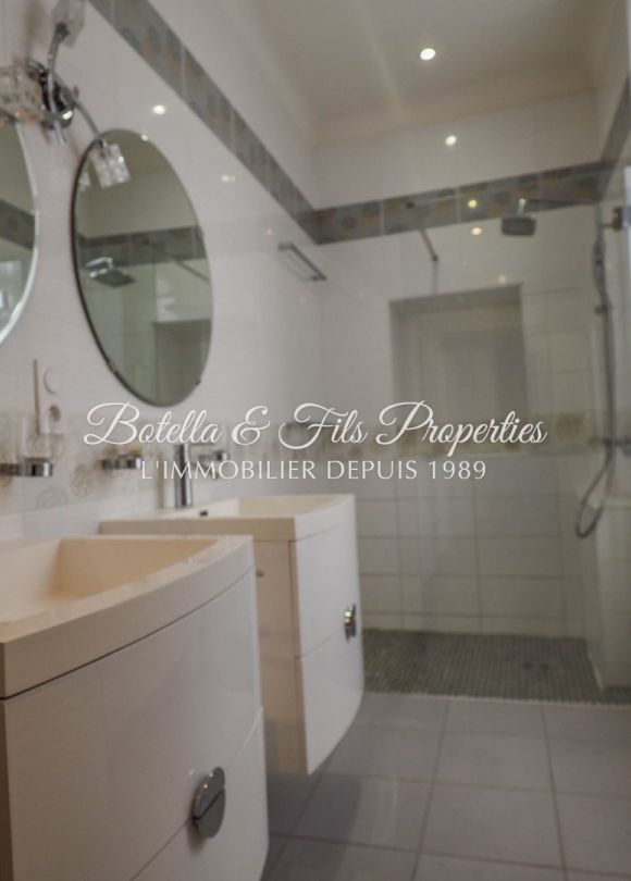 vente Demeure de ville et village Bagnols Sur Ceze