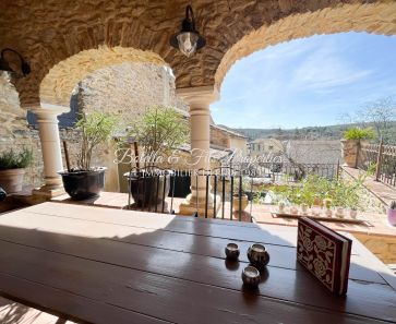 sale Uzes