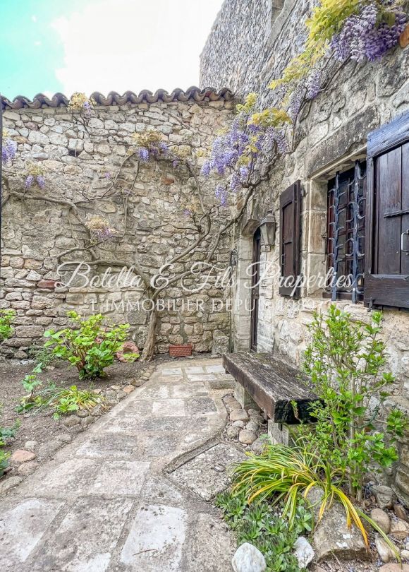 vente Demeure de ville et village Barjac