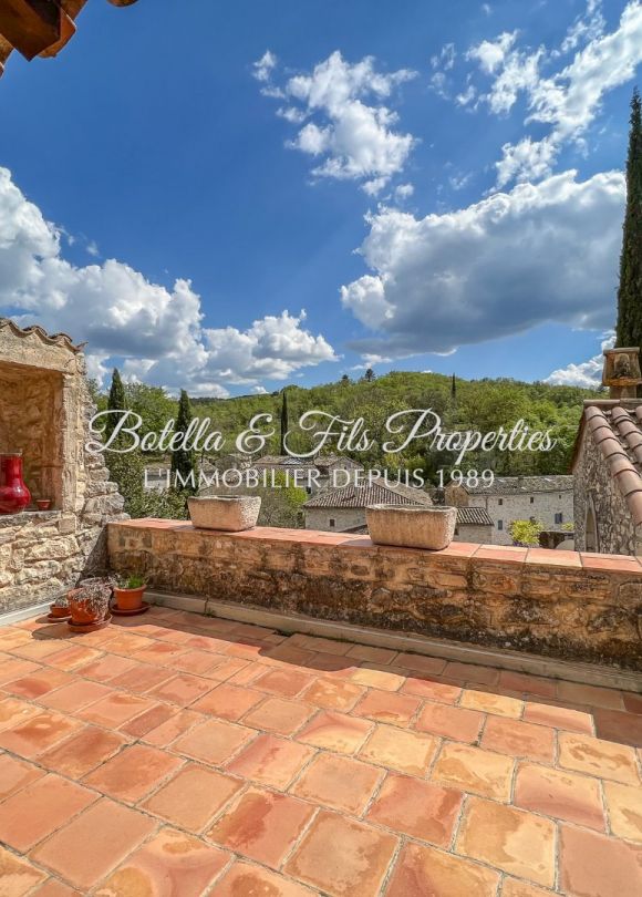 vente Demeure de ville et village Barjac