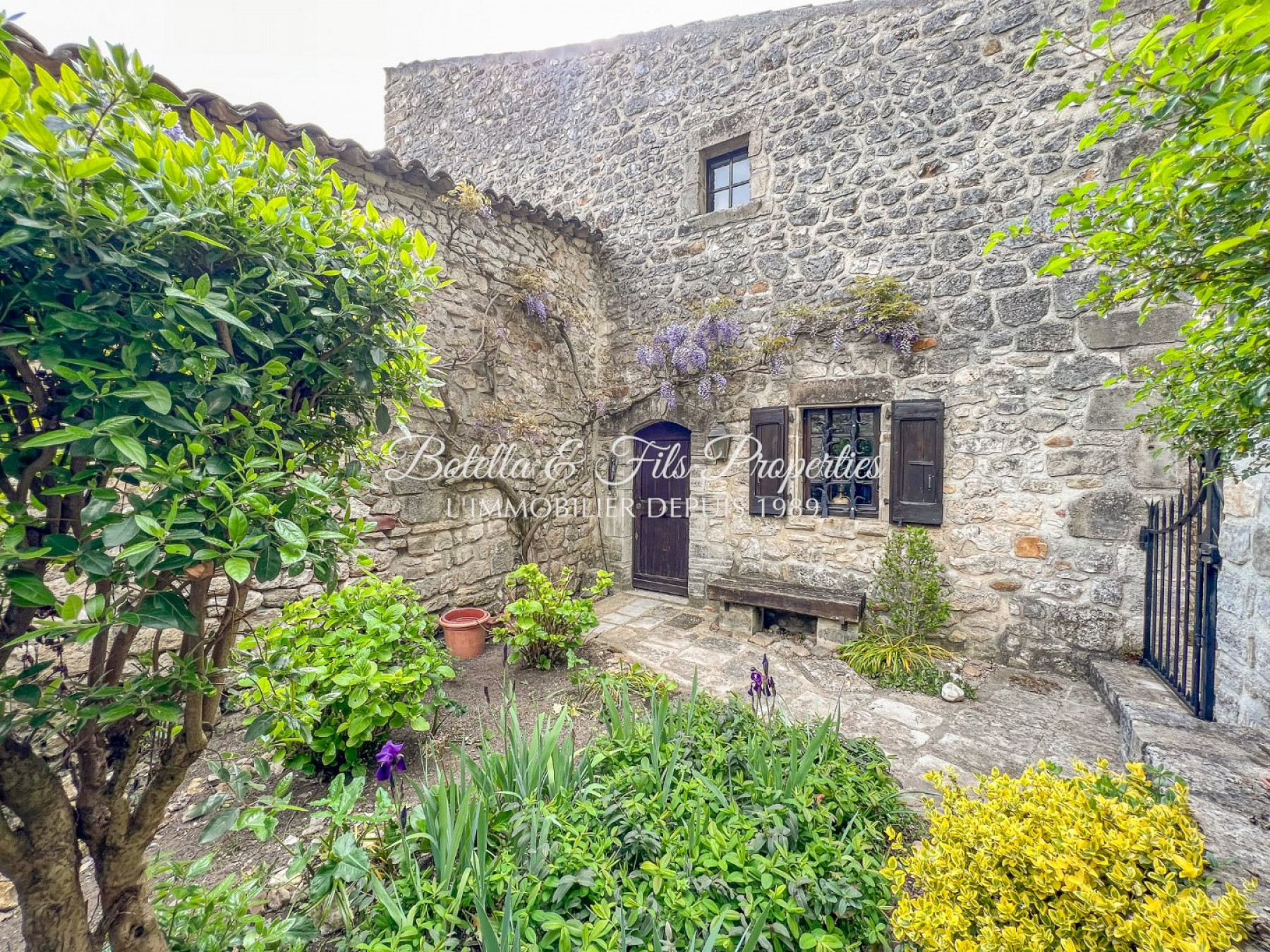sale Demeure de ville et village Barjac