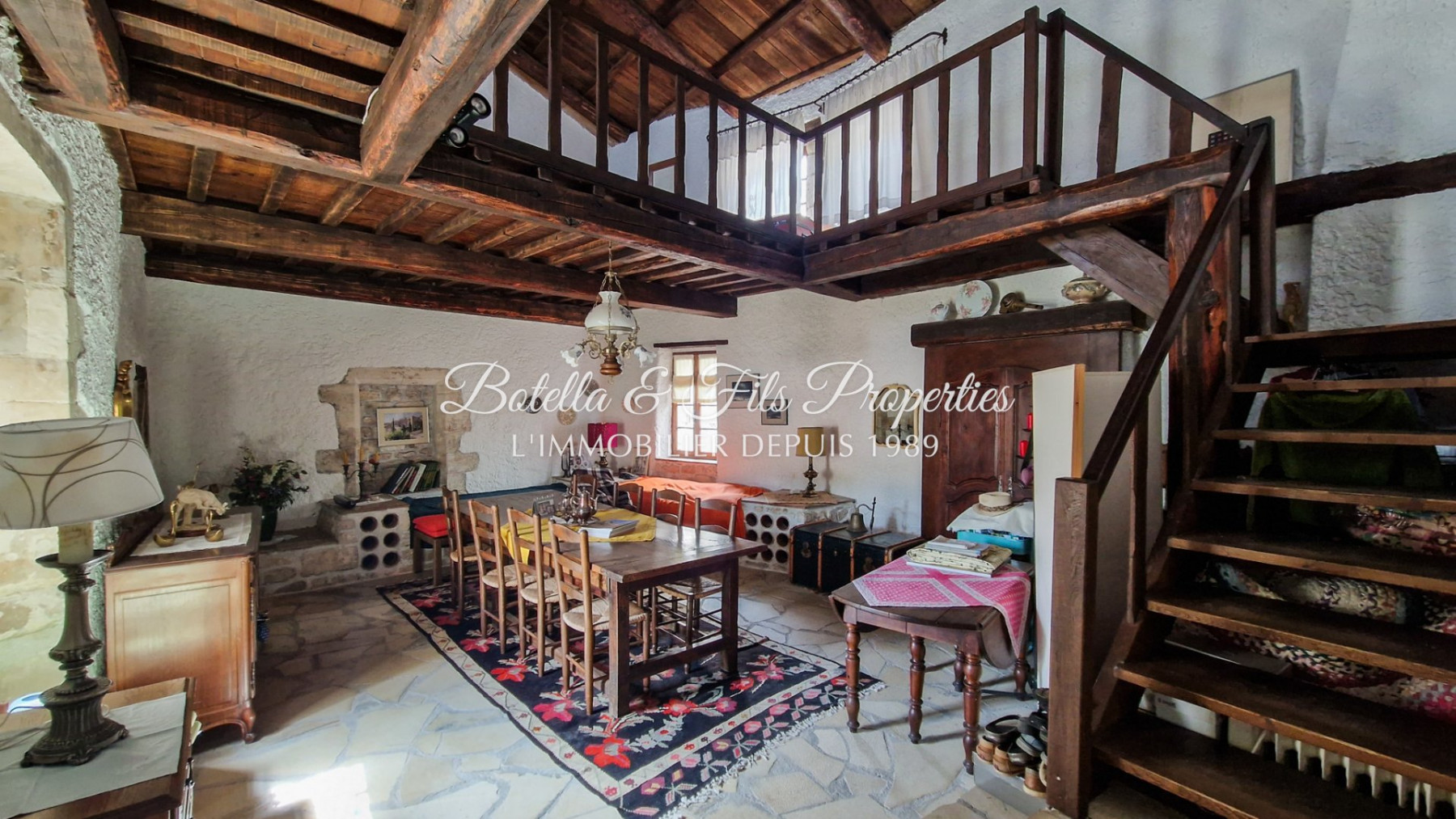 sale Demeure de ville et village Barjac