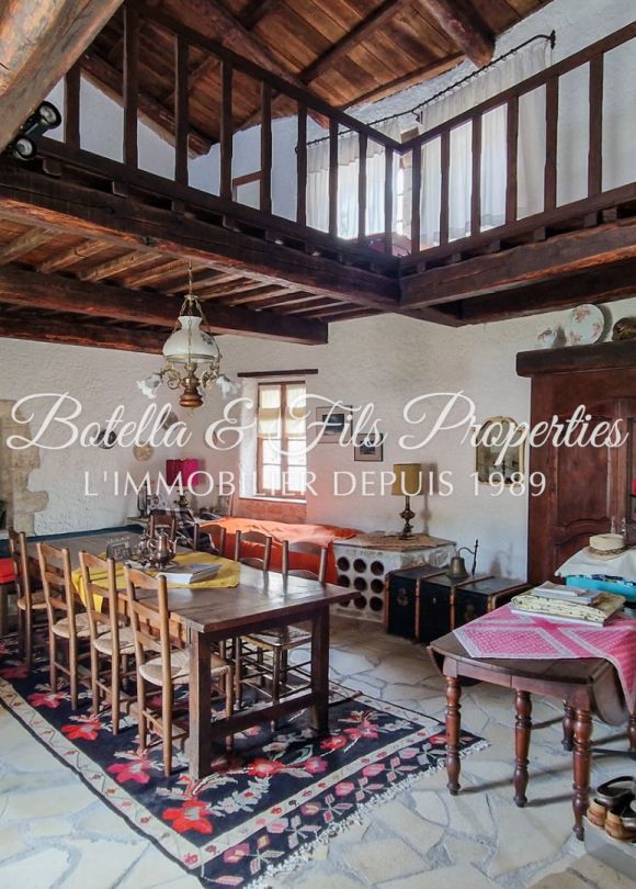 vente Demeure de ville et village Barjac