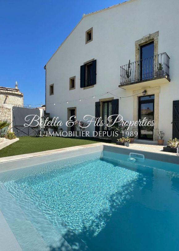 vente Demeure de ville et village Uzes