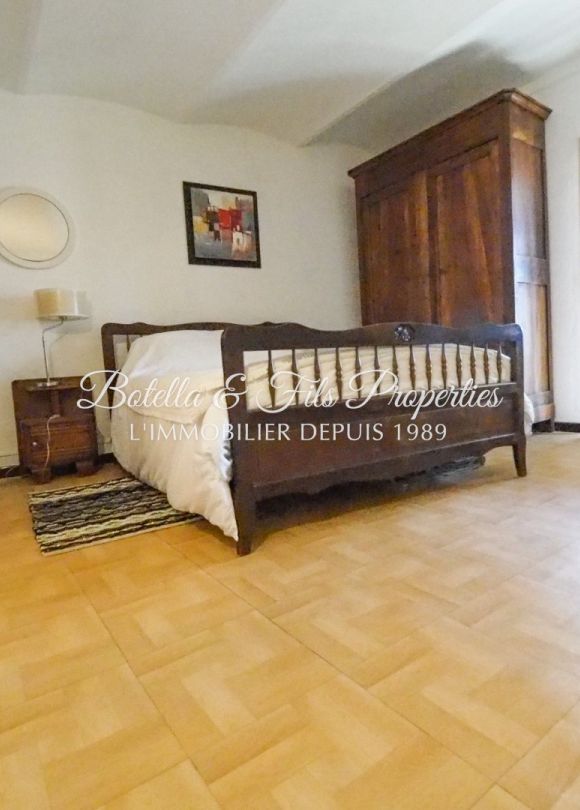 vente Demeure de ville et village Barjac