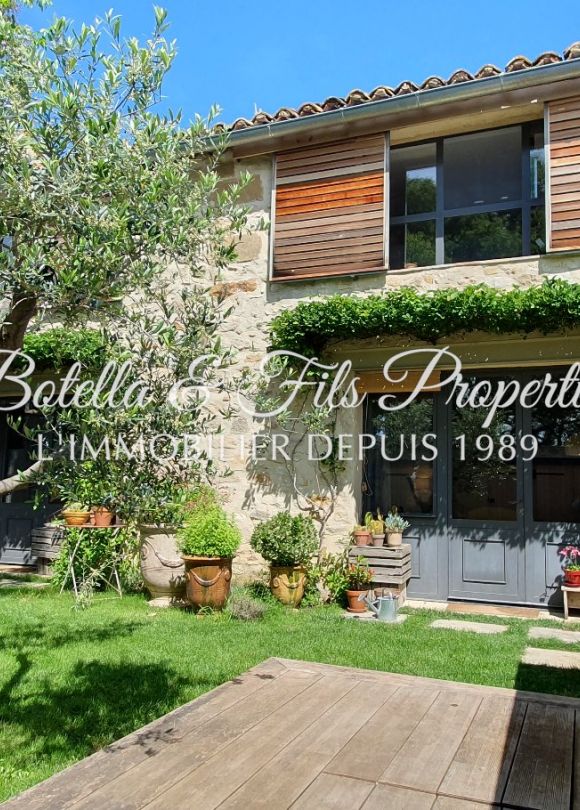 vente Demeure de ville et village Uzes