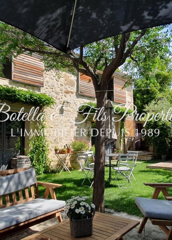 vente Demeure de ville et village Uzes
