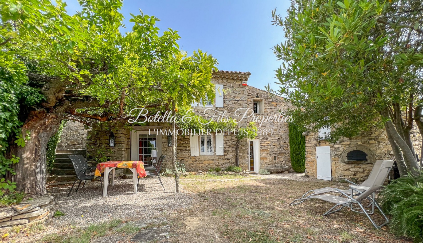 sale Mas Uzes