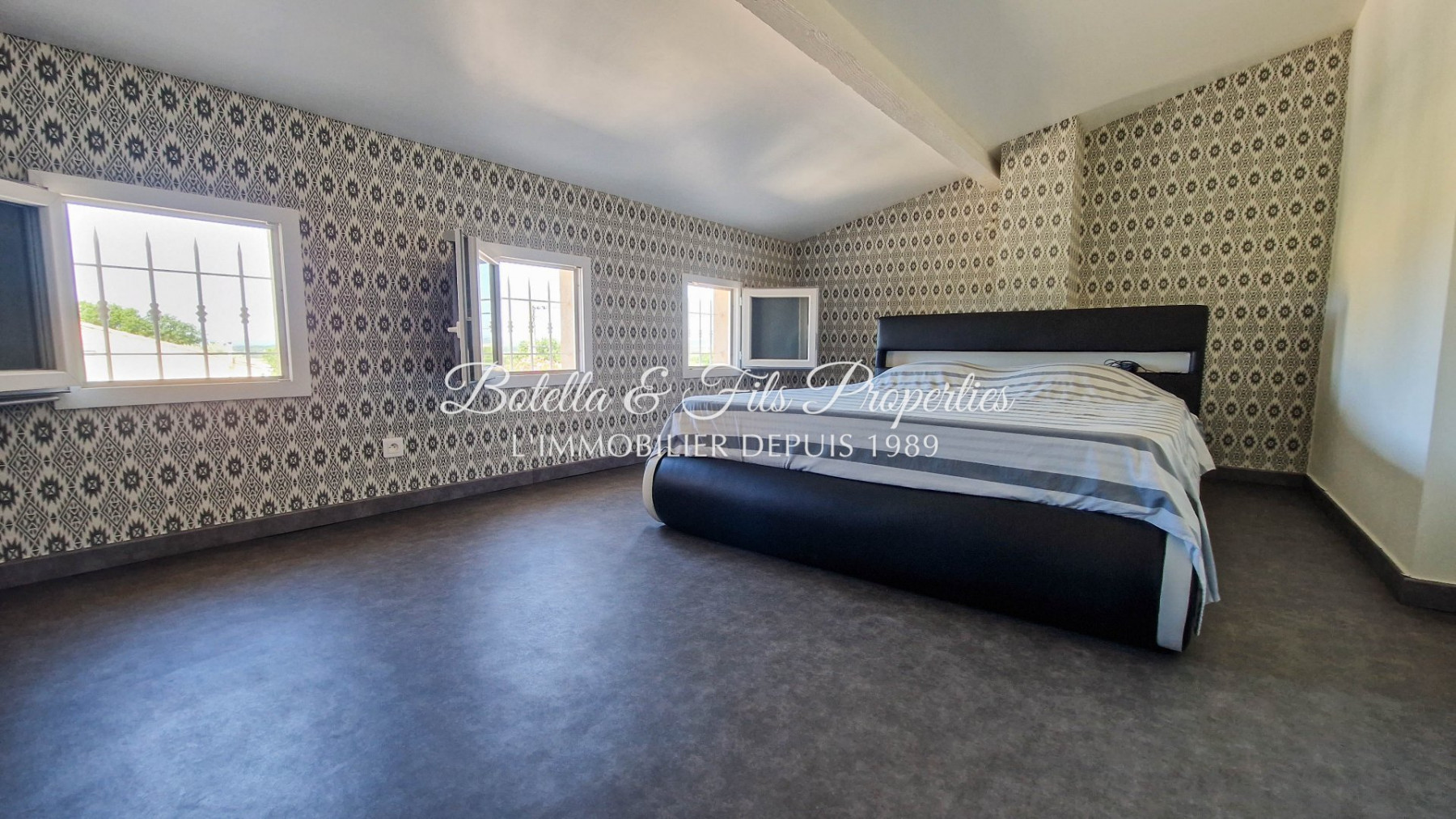 sale Maison contemporaine Uzes