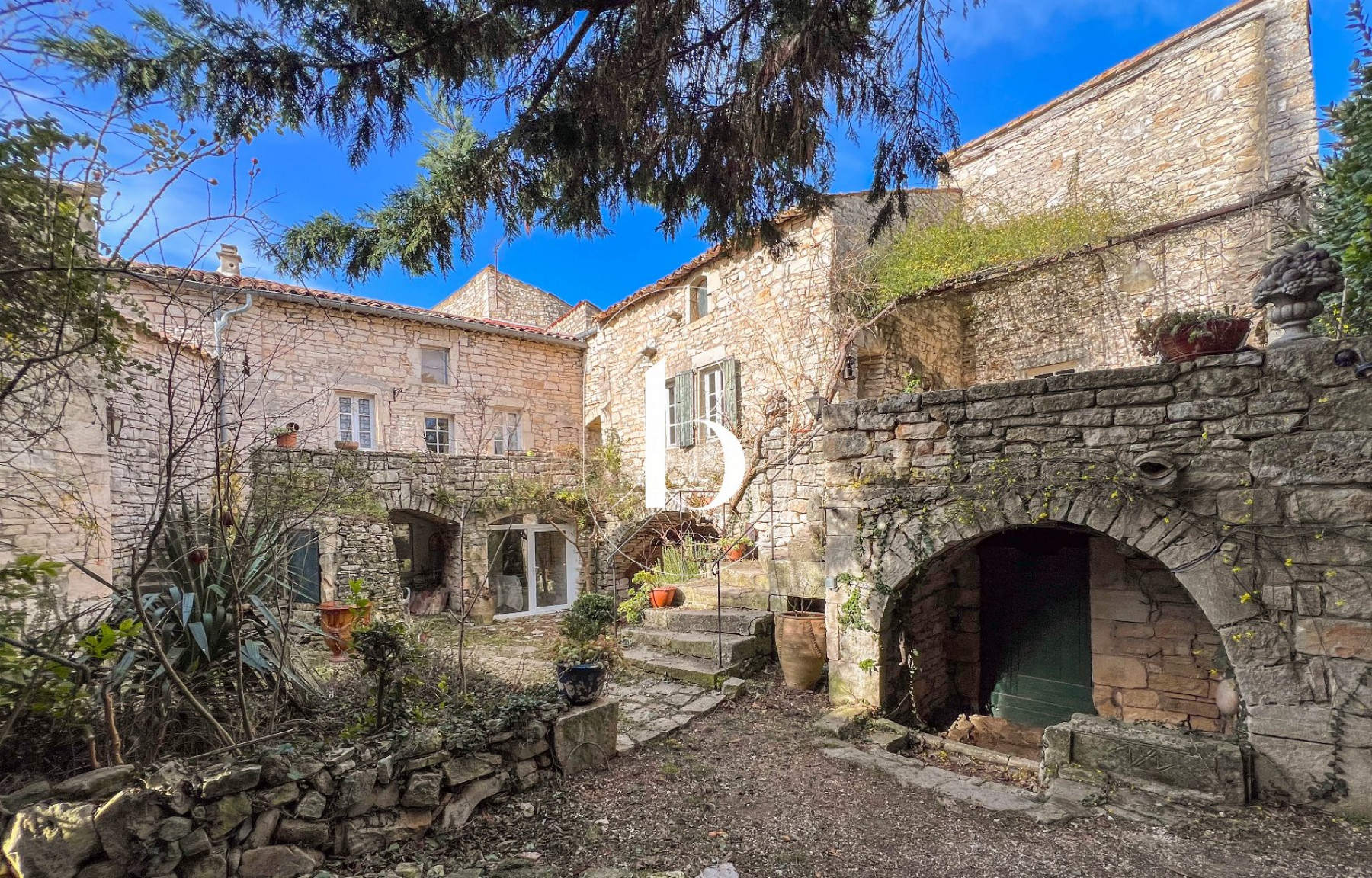 vente Demeure de ville et village Barjac
