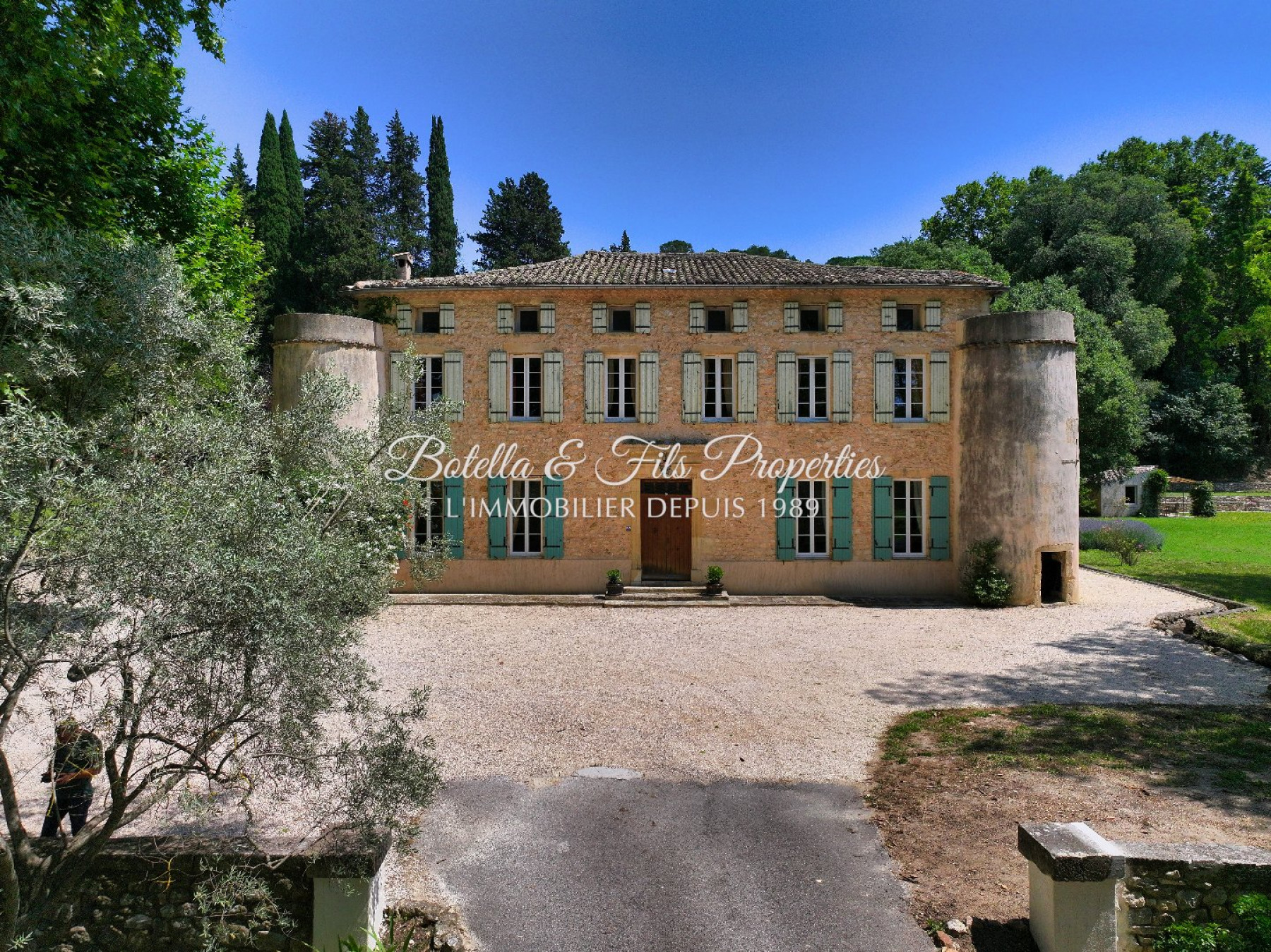 sale Château Cornillon