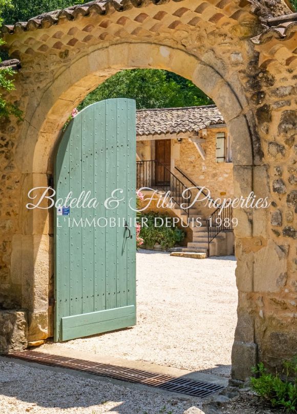 vente Château Cornillon