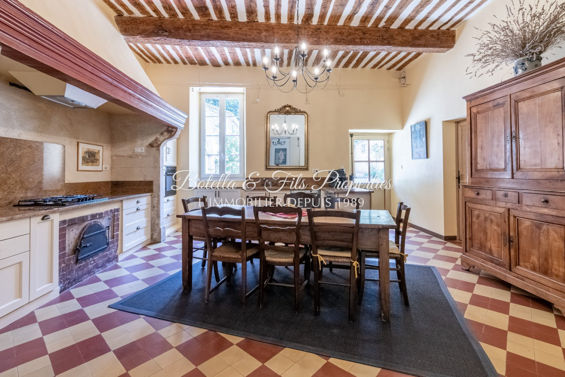 sale Château Cornillon