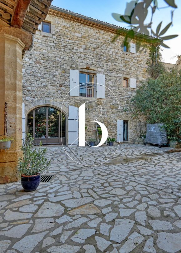 vente Maison de village Uzes