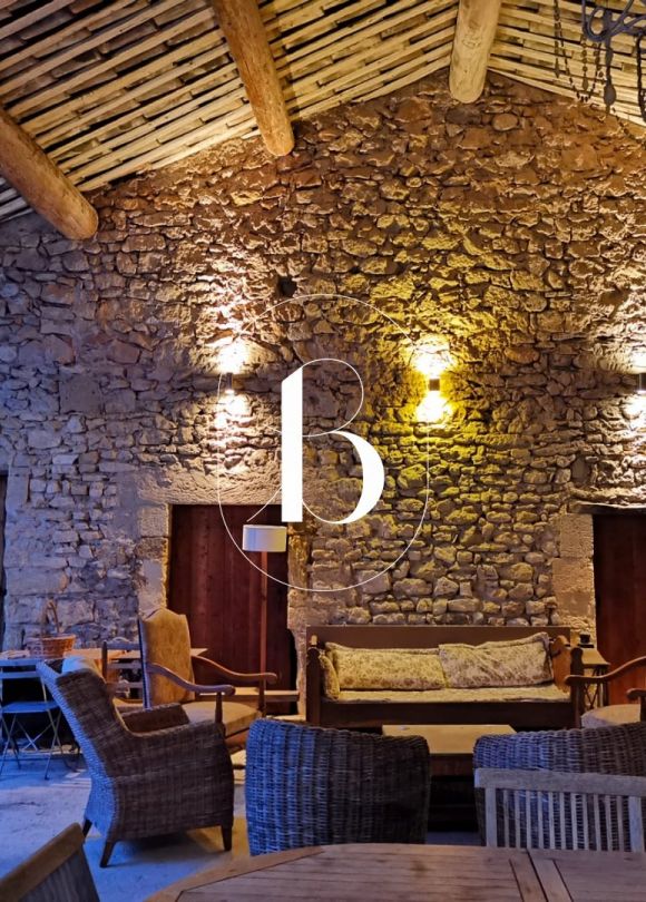 vente Maison de village Uzes