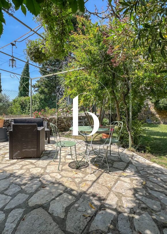 vente Maison de village Uzes