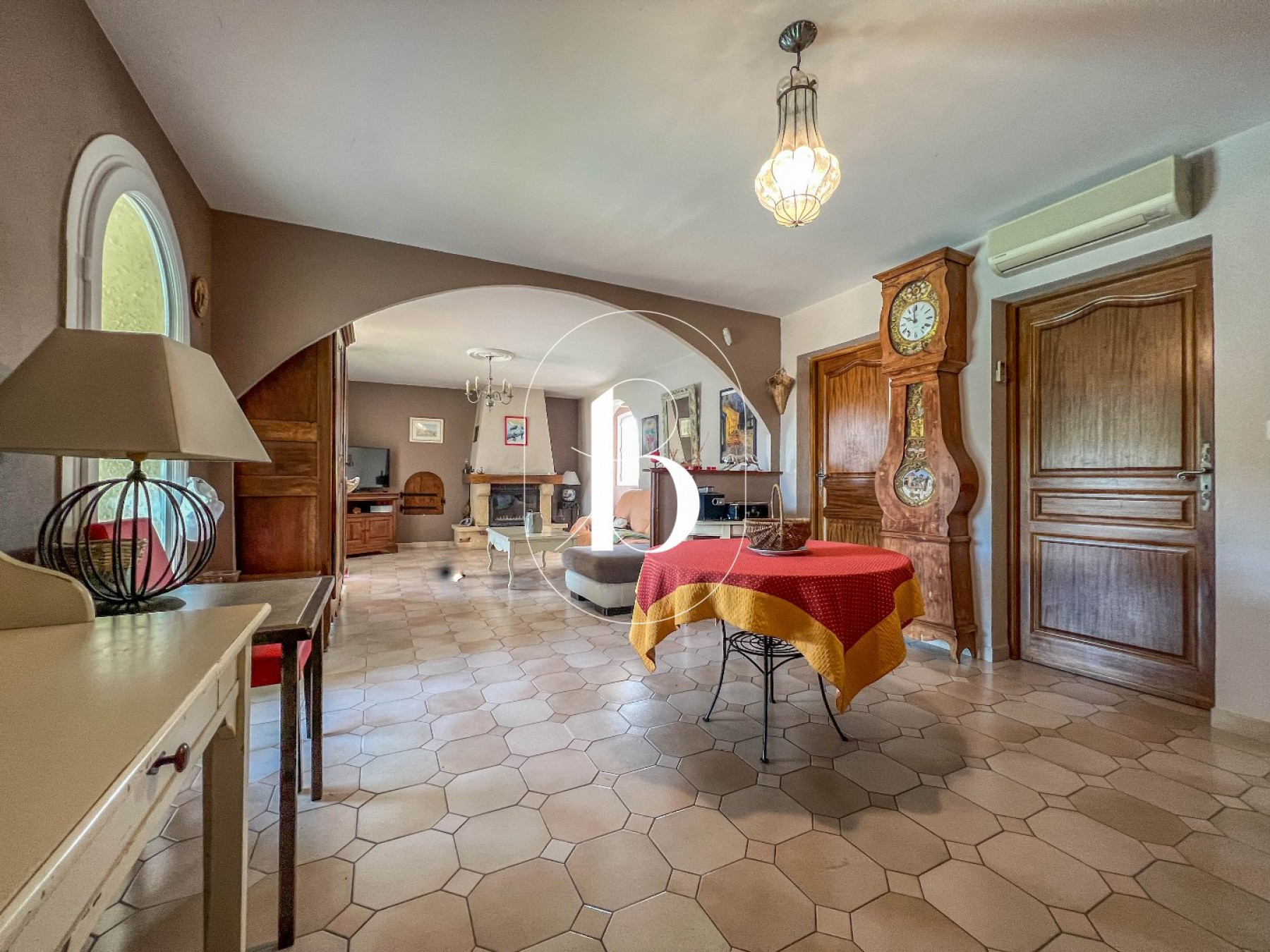 sale Villa Uzes