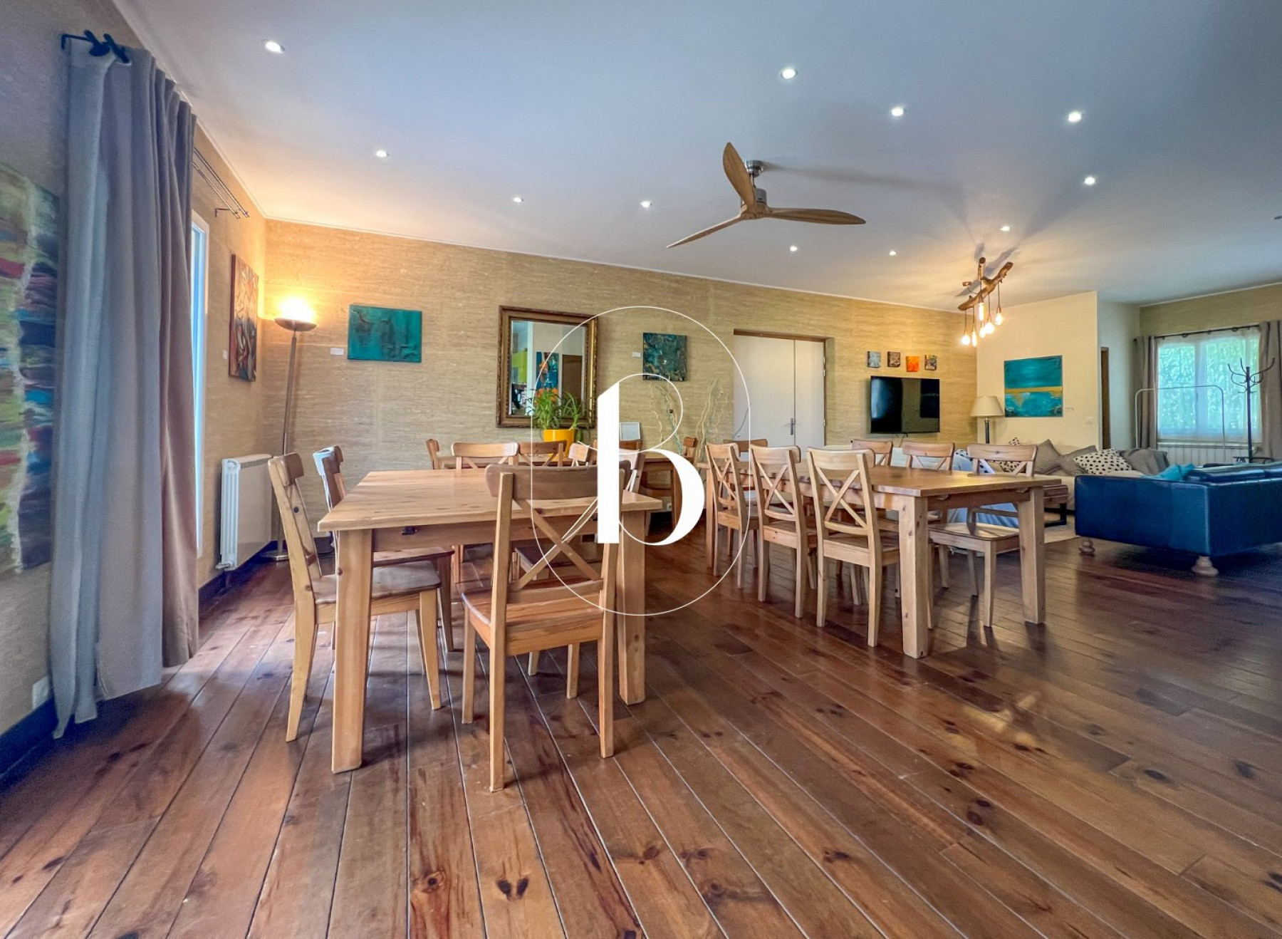 sale Villa Uzes