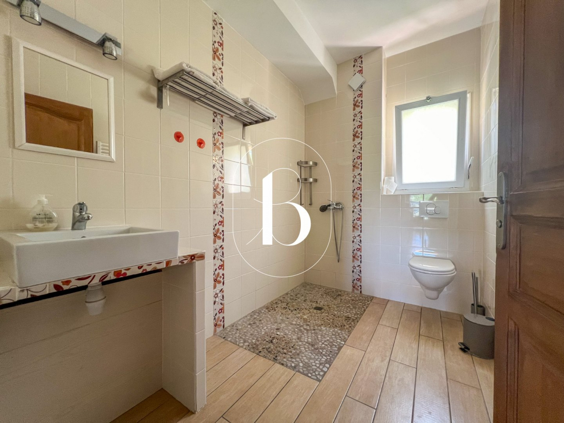 sale Villa Uzes