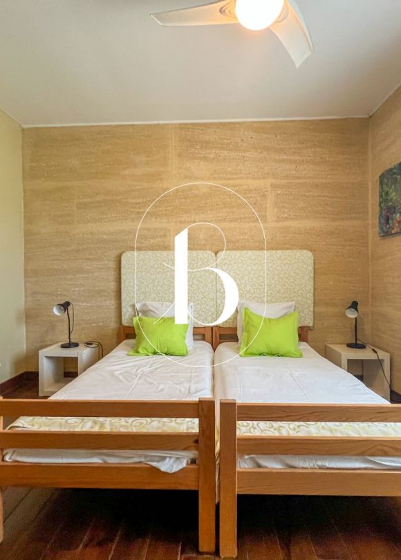 sale Villa Uzes