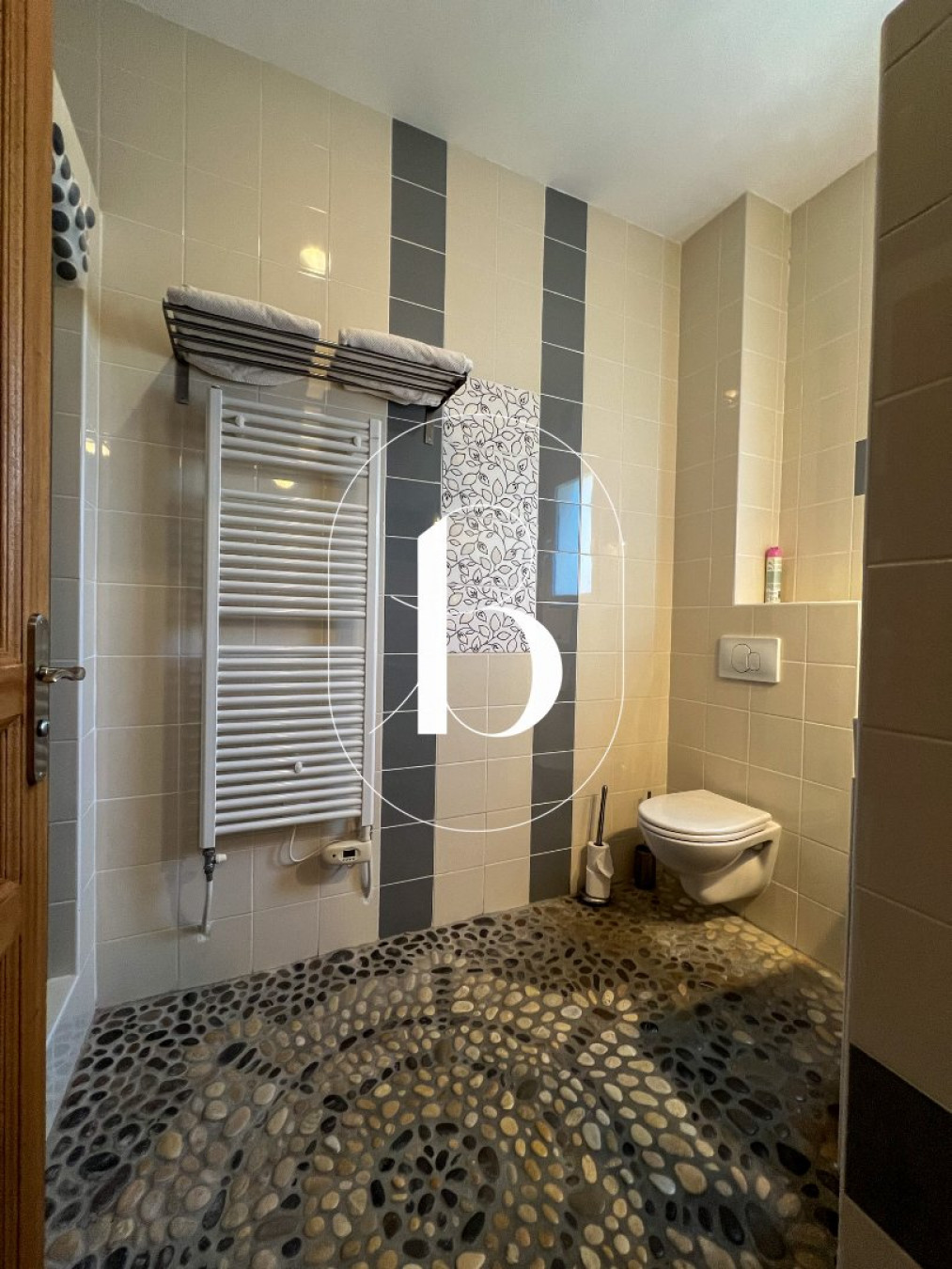 sale Villa Uzes