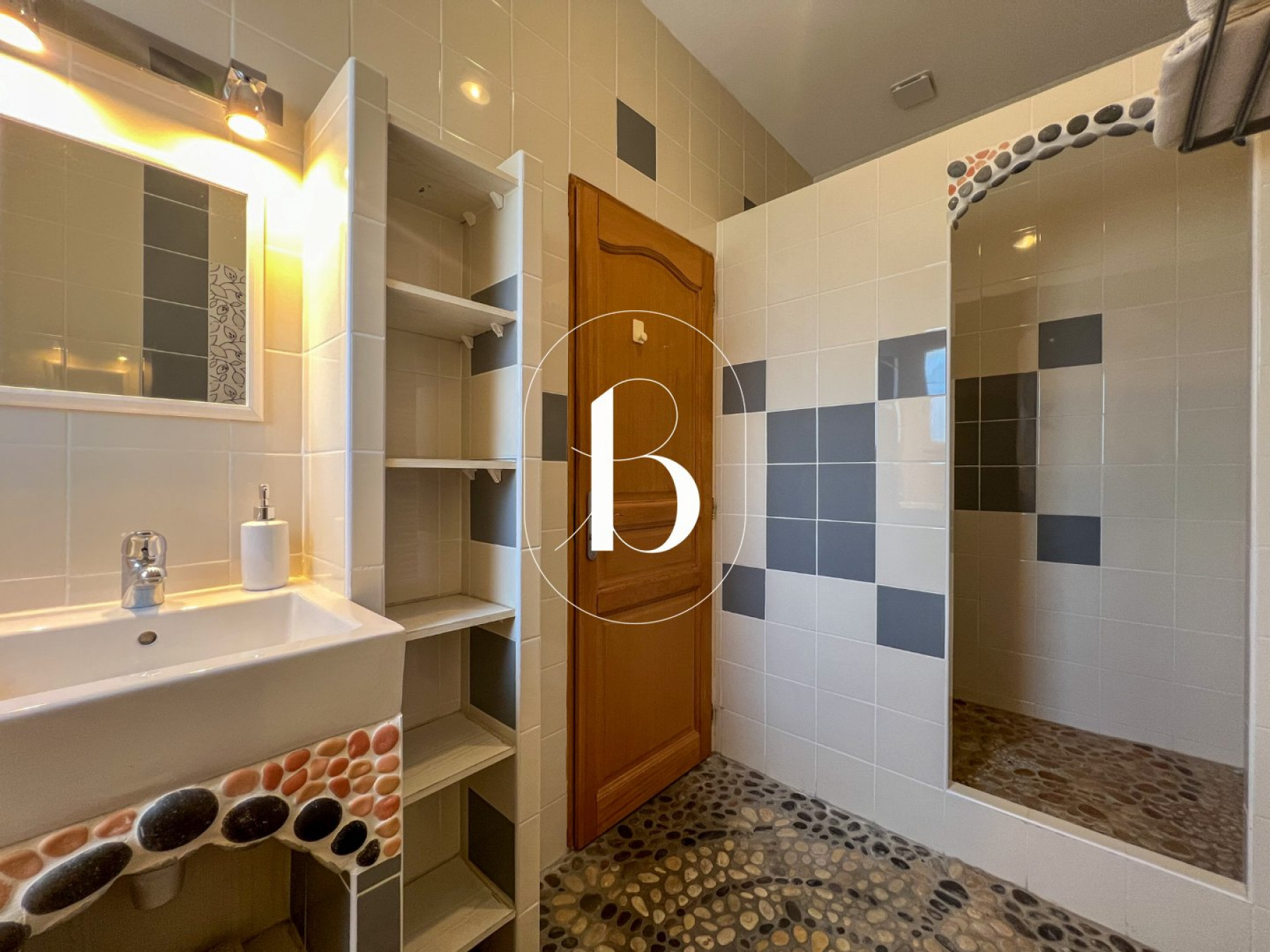 sale Villa Uzes