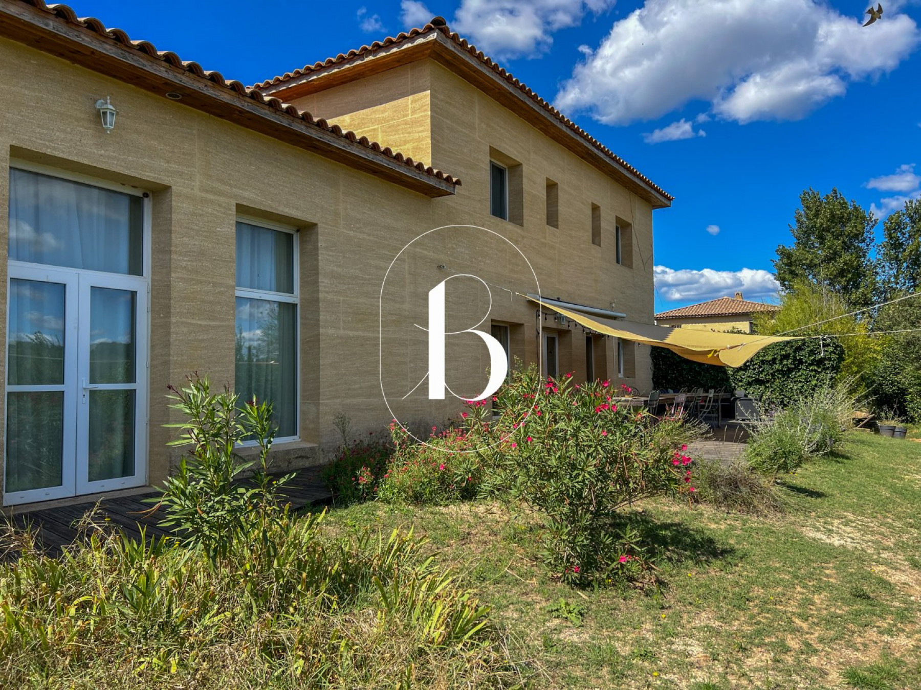 sale Villa Uzes