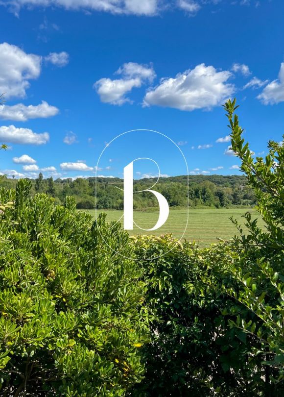 sale Villa Uzes