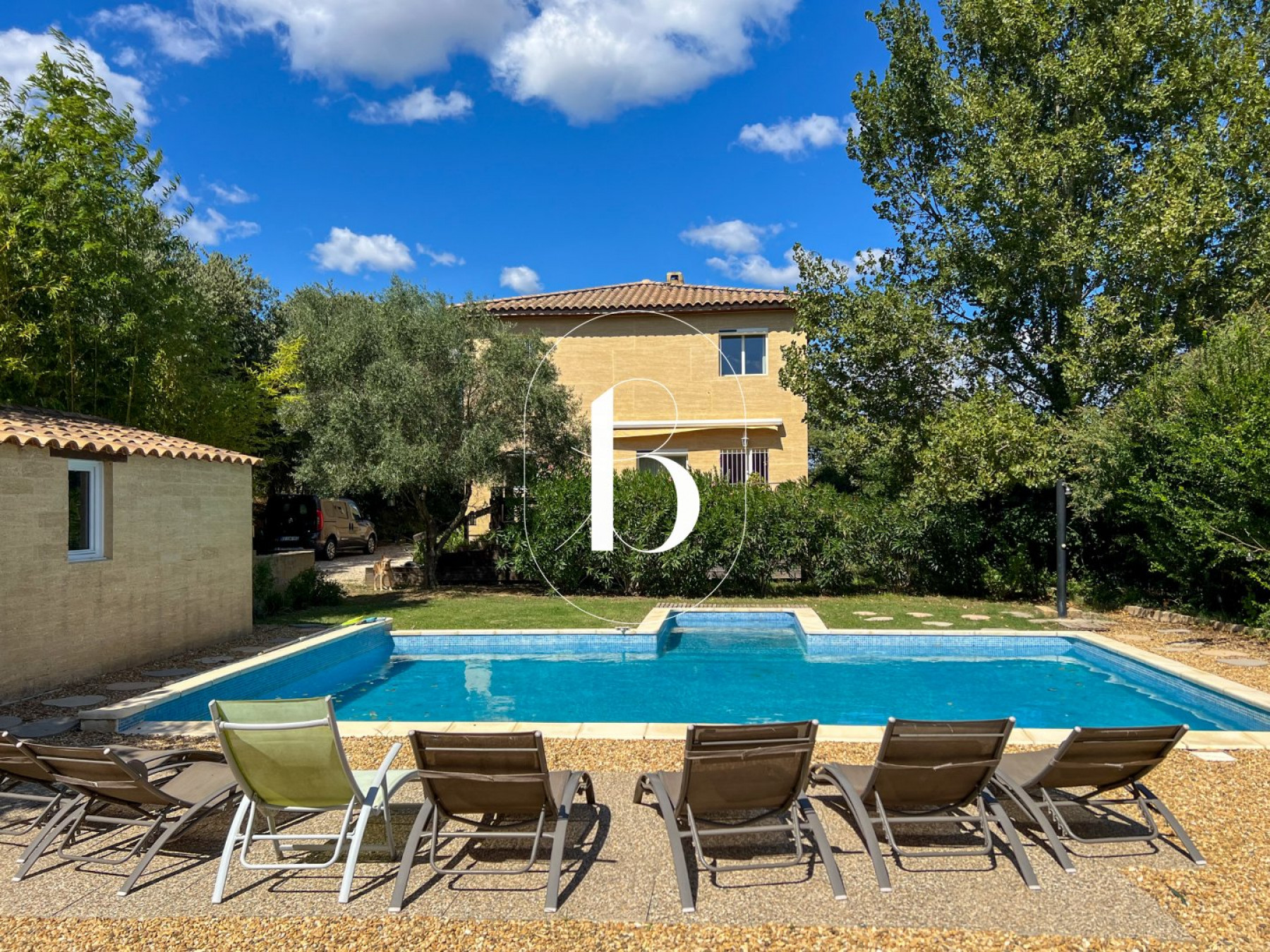 sale Villa Uzes