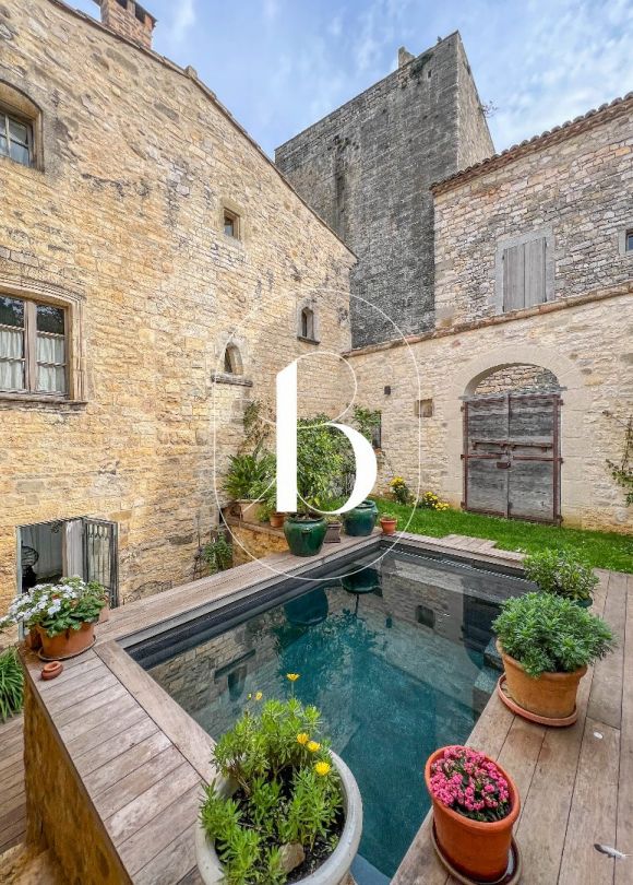 vente Maison de village Uzes