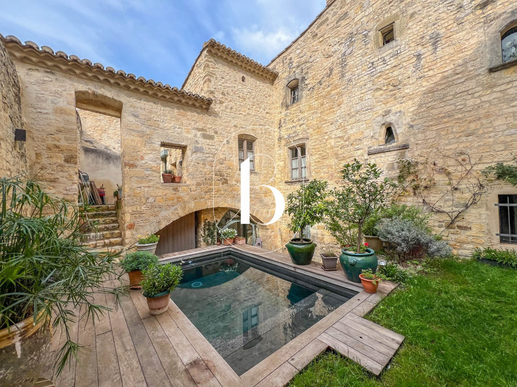 sale Maison de village Uzes