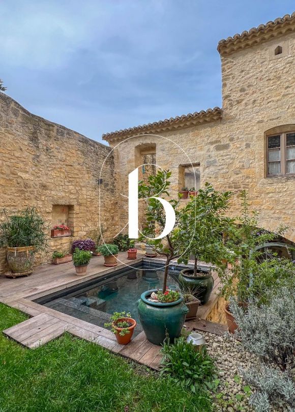 vente Maison de village Uzes
