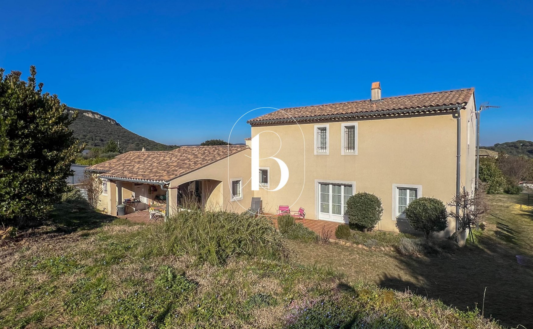 sale Villa Uzes