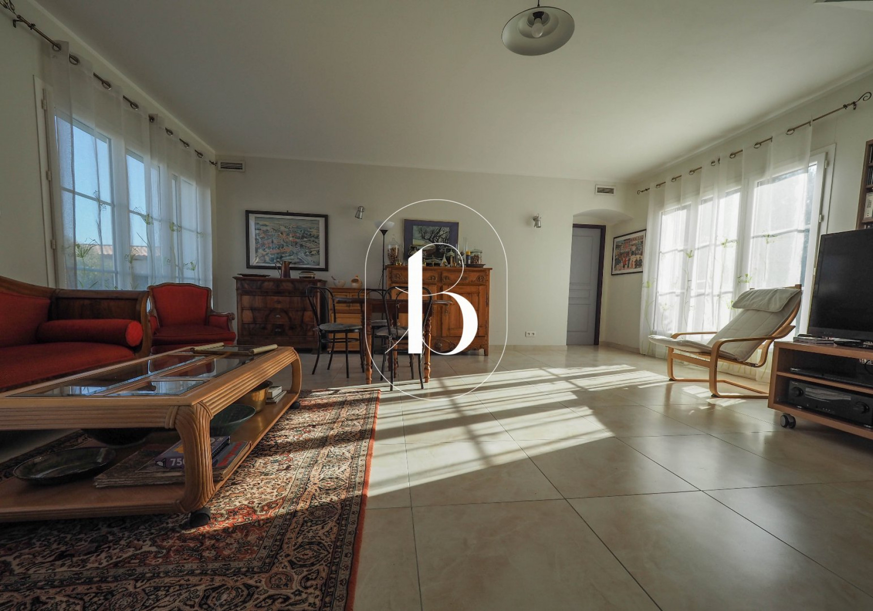 sale Villa Uzes