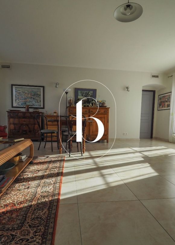 sale Villa Uzes