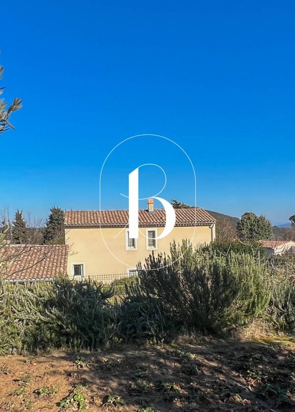 sale Villa Uzes