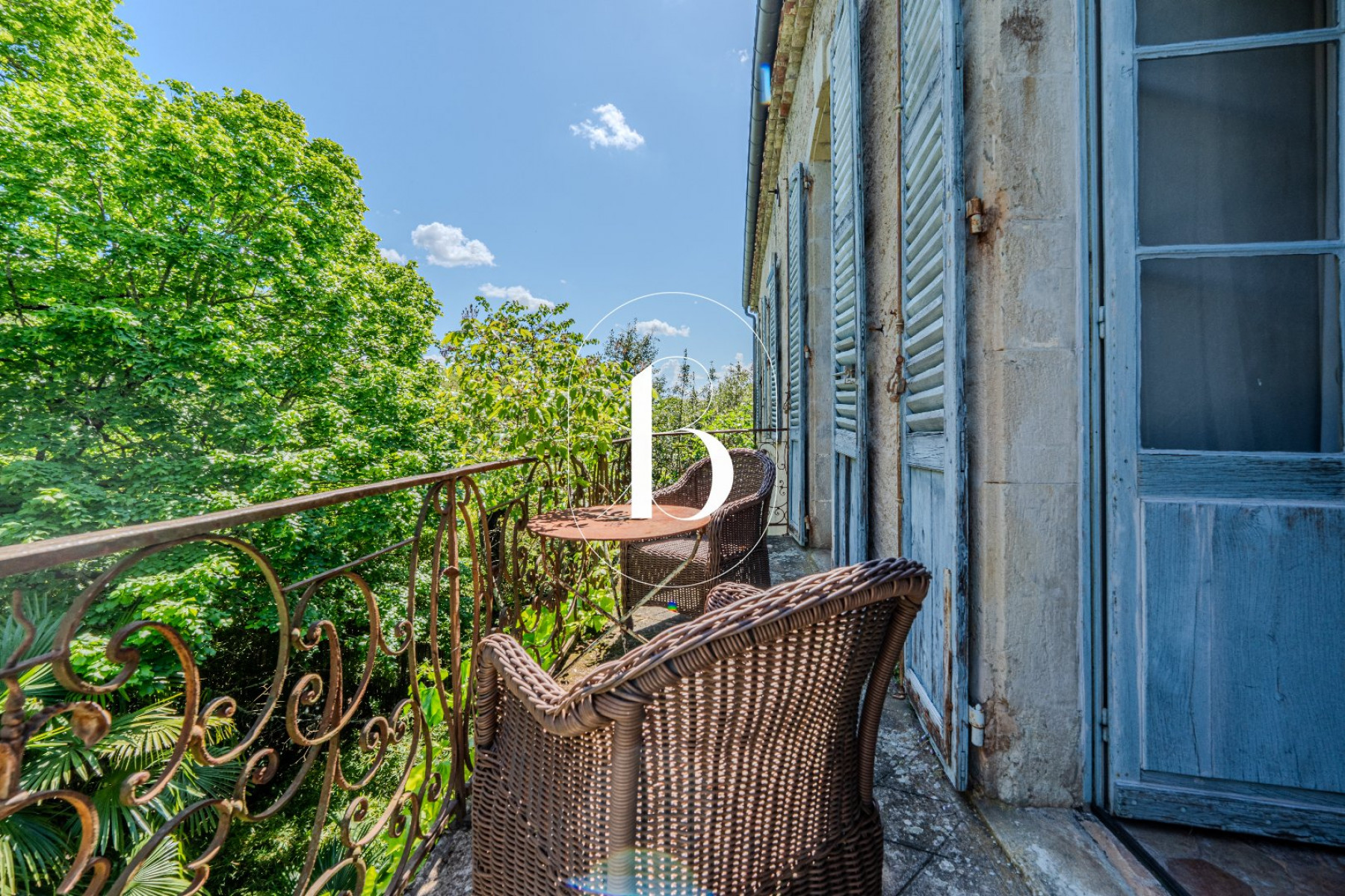 vente Château Aubenas