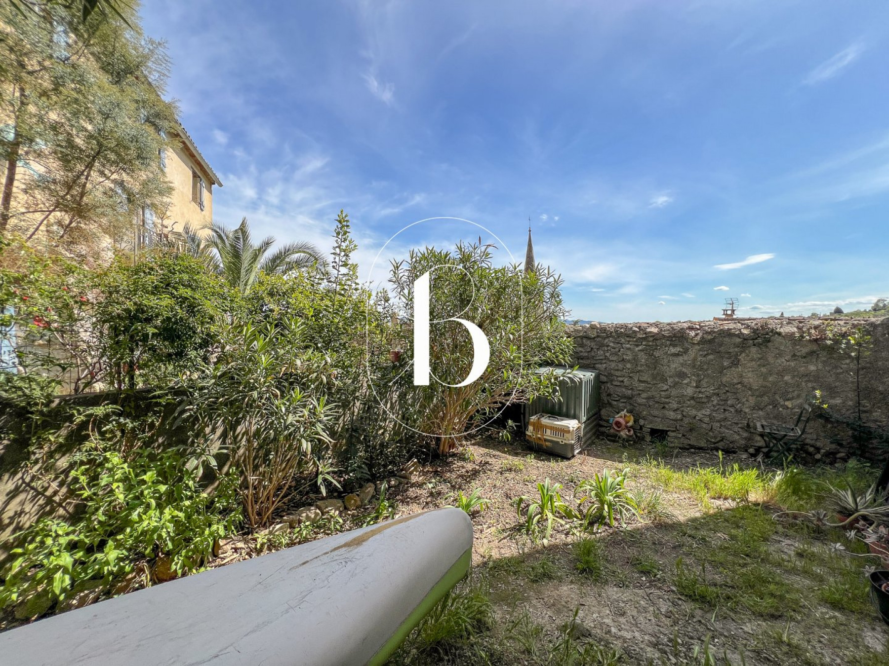 sale Maison de village Saint Sauveur De Cruzieres