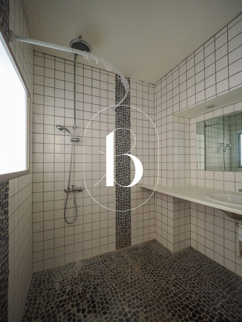 vente Immeuble Uzes